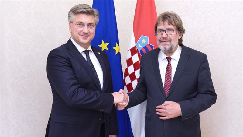 Plenković razgovarao sa Žigmanovom i Krišto